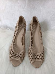 Nude Peeptoe Heel