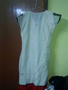 4 Top/ Kurta/ Shrug Combo