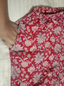 Women Cotton Red Knee Length Skirtplazo