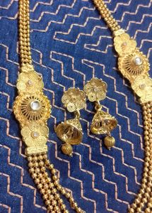 Beautiful Necklace With Earrings