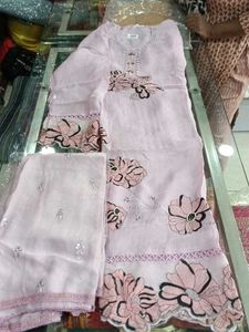 Pink Floral Embroidered Salwar Kameez