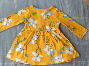 Carter&#39;s Yellow Beby girl Frock