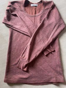 Unisex Ribbed Warm Inner Top – Rarely Used