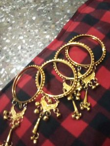 Gold Tone Bangle Set with Charms