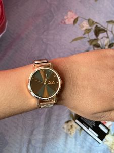 Beautiful Women Rose Gold Watch