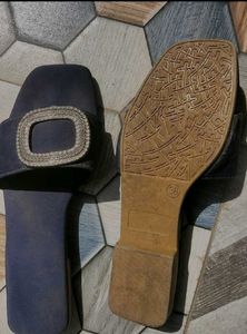 Sandles