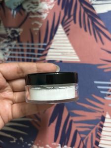 Swiss Beauty Setting Powder