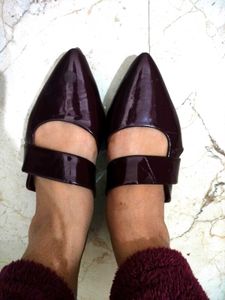 Burgundy Pointed Toe Mules