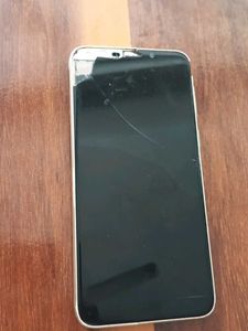 Cracked Screen 📱 Phone -Battery you've to buy dis