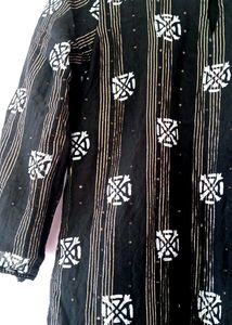Beautiful Black Batik Kurti ( Size...M-L-Xl)