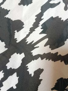 Chic Black &amp; White Print Dress