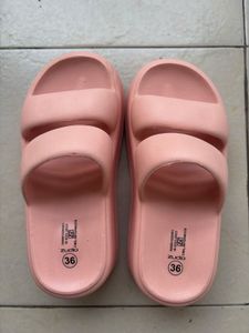 Zudio Sandals