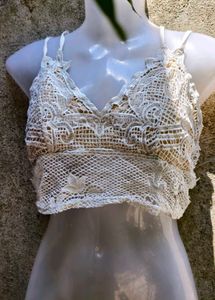 692 CUTE CROP TOP
