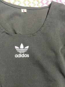 Sleeveless Black Crop Top