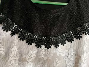 Black &amp; White Lace Dress. Thori Fati Huiyi Hai.