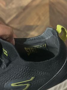 Skechers Go Run Shoes hyper burst