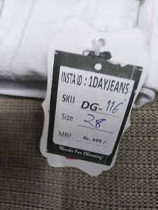 DG116 Size-28 Slim Jeans