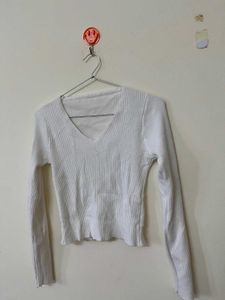 White long sleeve v neck
