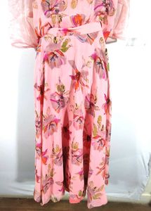 Pink Floral Print Blouse And Skirt (Women&#39;s)