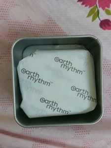EARTH RHYTHM SHAMPOO BAR