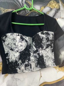 Black &amp; White Crop Tees