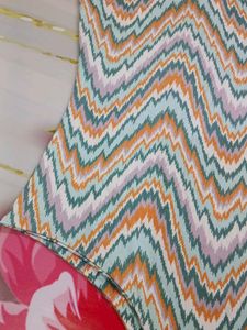 (800)Patterned Sleeveless Top