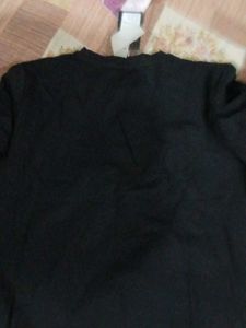 Black Horse Graphic Tee