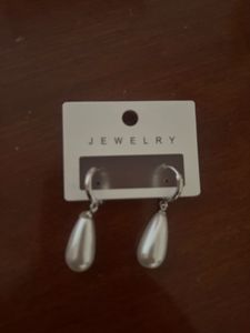 Pearl Design Earrings
