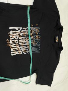 Black Tshirt size S