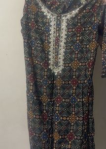 Black Kurti