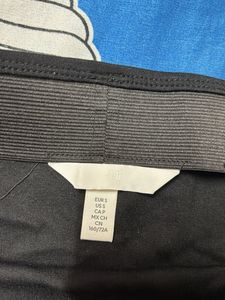 Hnm Skirt - Size Small To Medium