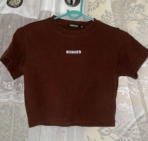 Burger logo printed crop gigi tee for Women🍂