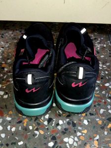 Campus Shoes For Womens