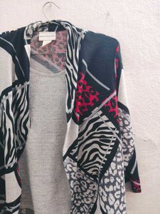 Open-front Cargian Top