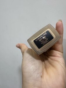 Europe Girl Matte cover Foundation - Ivory 110