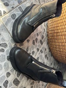 H&amp;M Women Boots EUR: 35