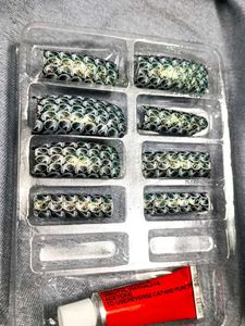Press-On Nail Set