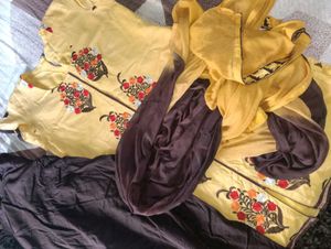 Embroidered Kurta Set