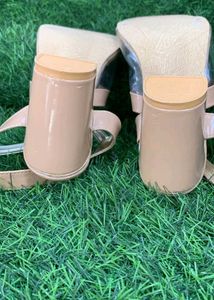 Sandal