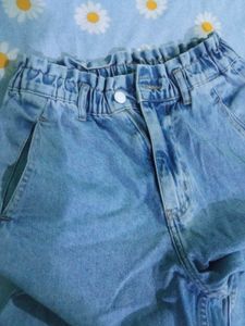 Light Wash Elastic Waist Jeans