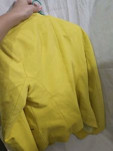 Chic Yellow Blazer