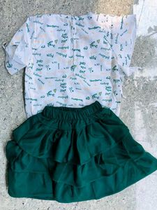 Girl&#39;s Outfit: Top &amp; Tiered Skirt