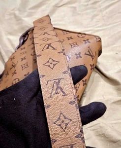 Louis Vuitton (Non Automatic)