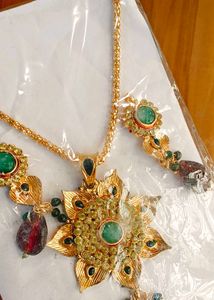 Brand New Artificial Stone Studded  Jewellery Set.