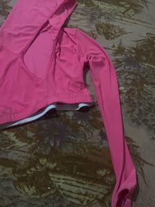Workout Cropped Hood
