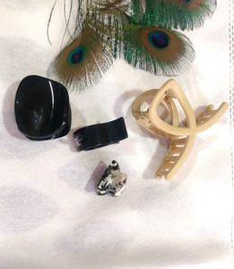 Set Of 4 Hair Clutchers