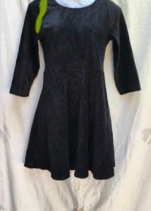 1656. CUTE VELVET FROCK