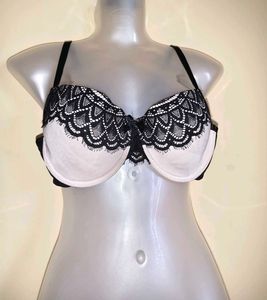 Size 38B 🎁Buy 2 Get 1 Free 🎁 Elegant Lace Bra