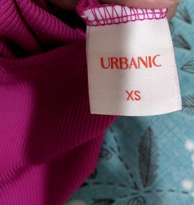 BRAND NEW URBANIC TOP.