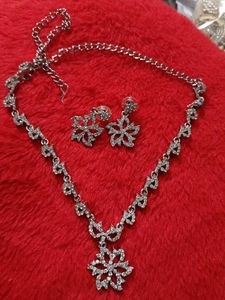Sparkling Silver Necklace